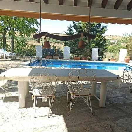 El Palomar Mora